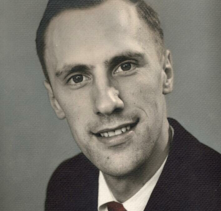 Gordon “Mike” Krause